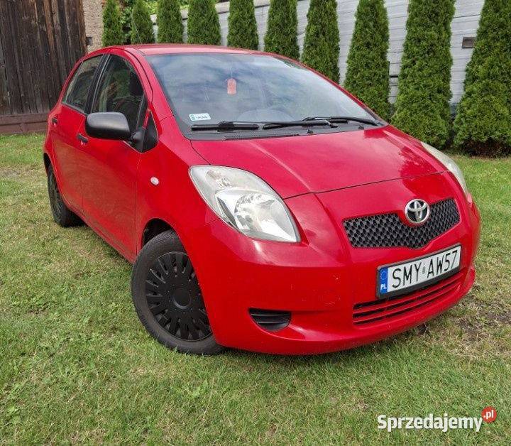 Toyota Yaris II 13 benzyna 5 drzwi śląskie Dąbrowa Górnicza