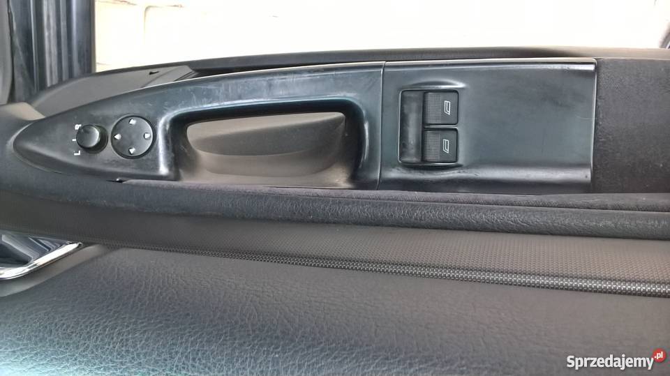 Audi A4 B4 18 125 światła przeciwmgielne Chojno