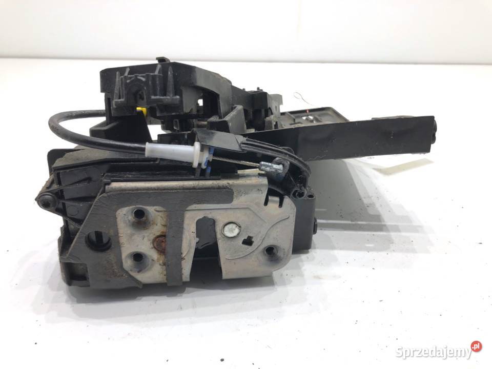 ZAMEK DRZWI PRAWY TYŁ FORD FIESTA MK7 Hatchback Zamki, wkładki i kluczyki Motoryzacja