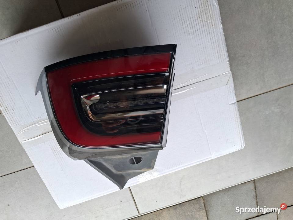 Lampy Tesla 3 Piła
