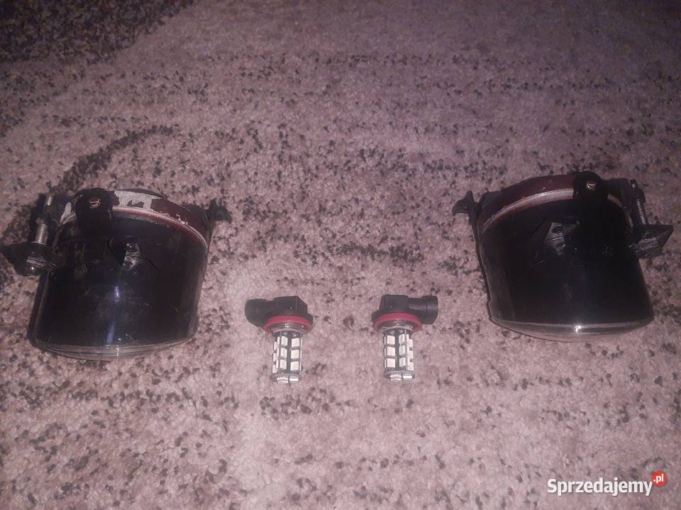 Halogeny lampy w zderzak Tiguan Touran Eos Caddy Karczmiska Pierwsze