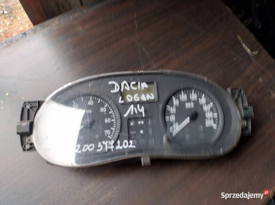 DACIA LOGAN I 14b 15dcilicznik zegary