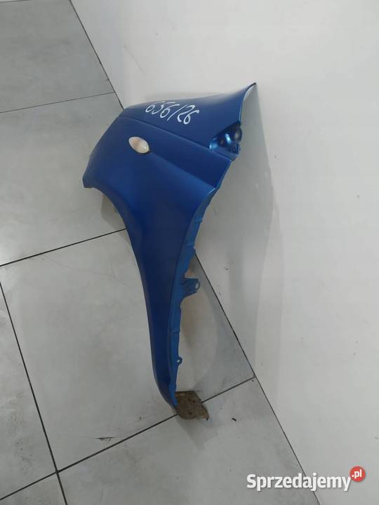 BŁOTNIK LEWY PRZÓD LIFT Toyota Yaris I 19992005 Rok produkcji 2003 świętokrzyskie