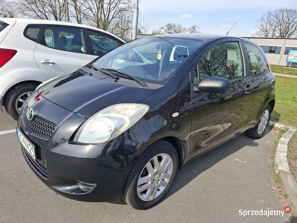 Zadbana Toyota Yaris Terra Premium nieuszkodzony Kędzierzyn-Koźle