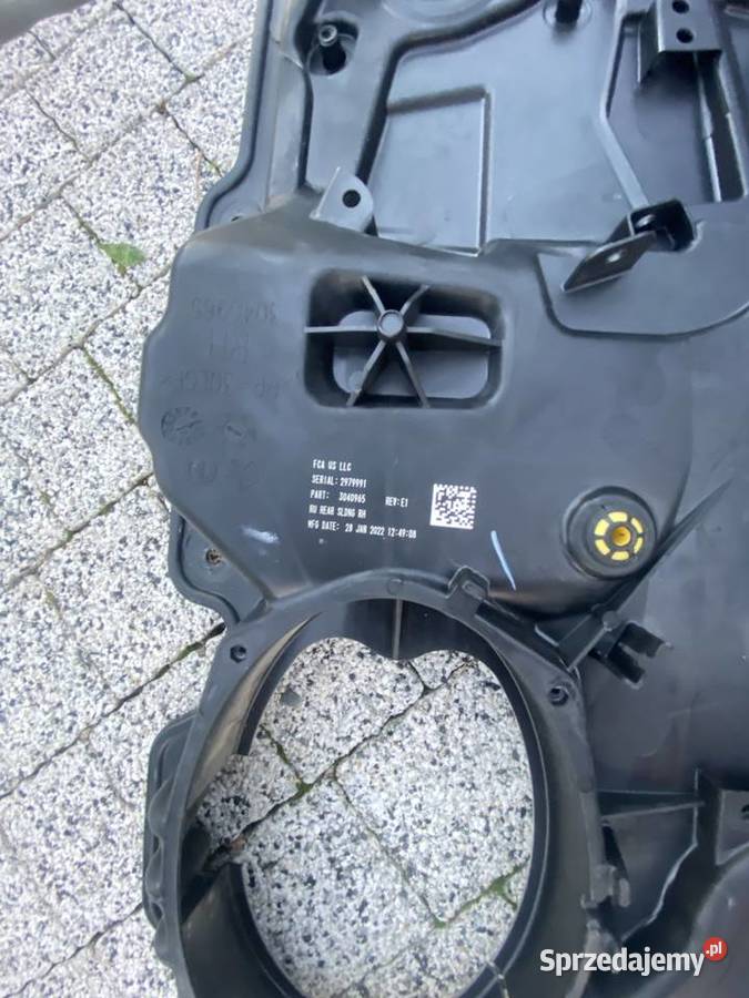 Boczek drzwi chrysler pacyfica osobowe Lublin