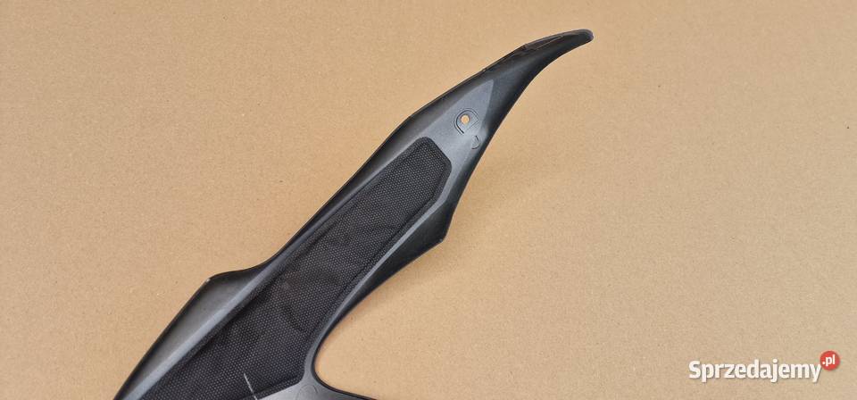 YAMAHA R1 RN12 PŁUG BOCZEK OWIEWKA PRAWA lubuskie Bieleń