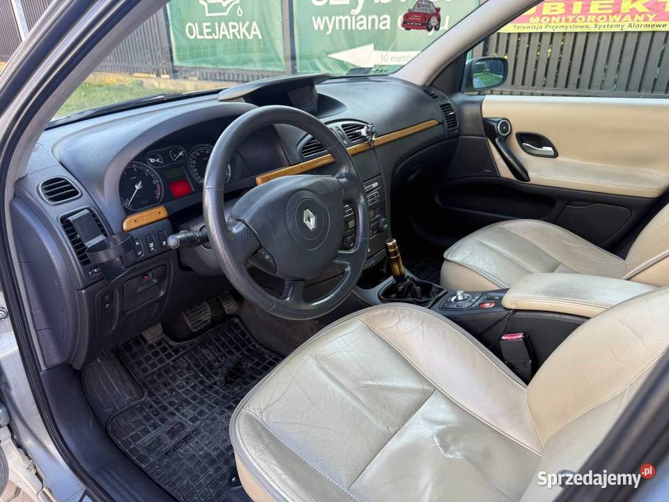 Renault Laguna INITIALE PARIS 20 16V Benzyna88 2000cm3 Focus mazowieckie Wołomin
