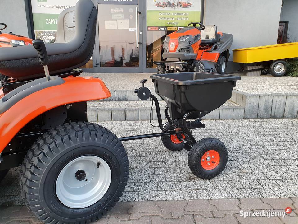 Rozsiewacz do nawozuposypywarka AGRI do traktora Kobiele Wielkie