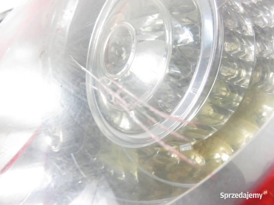 LAMPA PRAWA TYLNA VW PASSAT B6 3C2 SEDAN