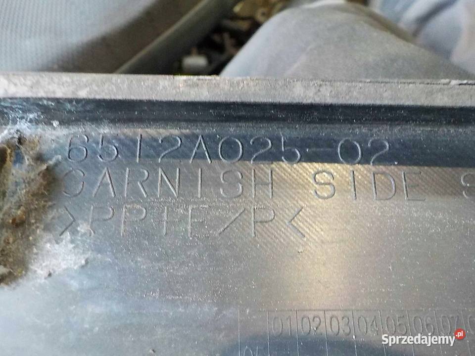 OUTLANDER II 0610 nakladka listwa progu prawa Suków