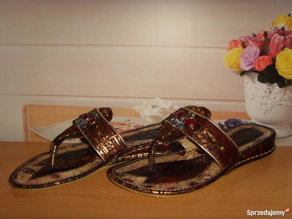 JAPONKI Z OZDOBAMI KLAPKI DAMSKIE SKÓRZANE 39 skóra Sandały i klapki Wrocław
