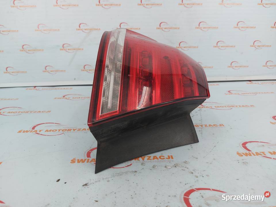 MERCEDES E KLASA W212 LIFT lampa lewa tył osobowe Kielce