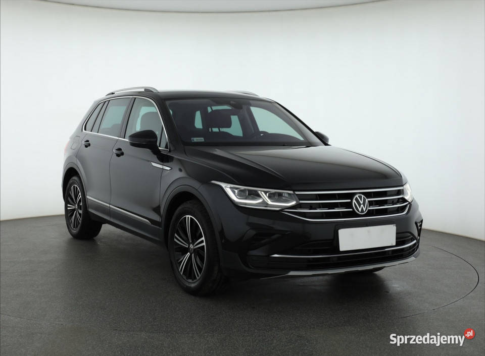 VW Tiguan 15 TSI asystent pasa ruchu Piaseczno