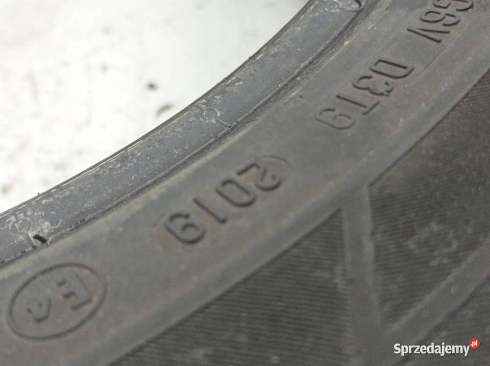 OPONA LETNIA CONTINENTAL CONTICROSSCONTACT LX2 lato