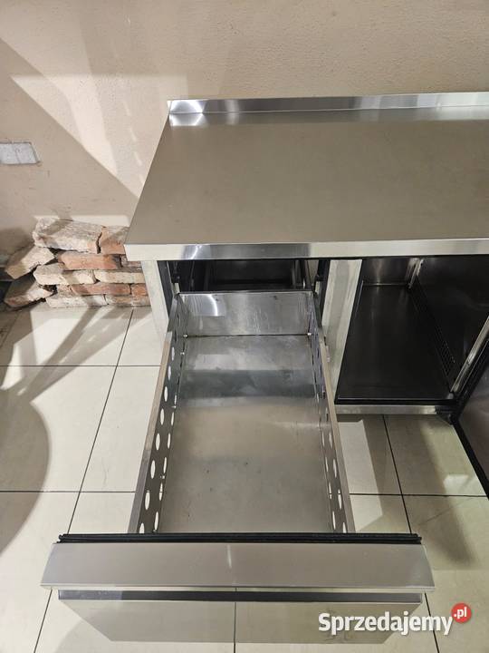 Stół chłodniczy ze stali nierdzewnej EPF3523 z Pszczyna