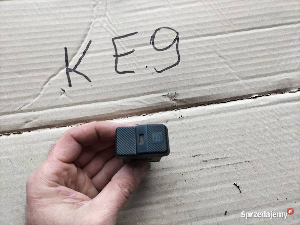 WŁĄCZNIK OGRZEWANIA SZYBY TYŁ PASSAT B3 lubelskie Kamień-Kolonia