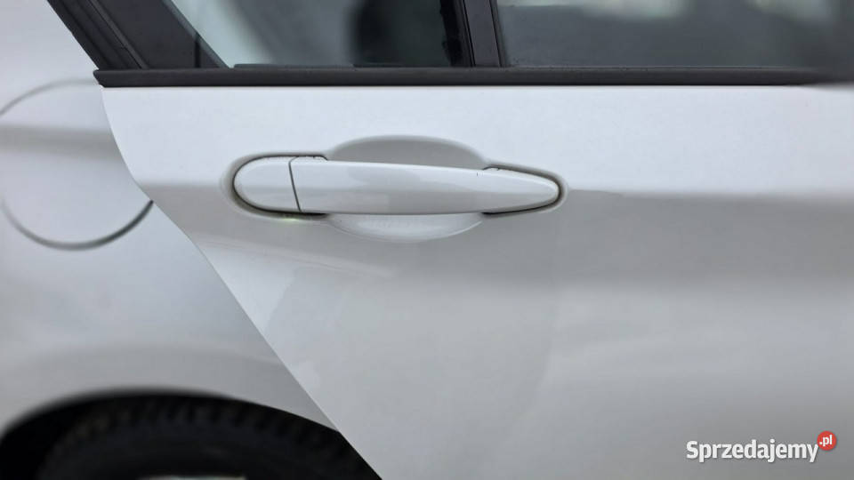 BMW 118 climatronic biała perła bixsenon duza