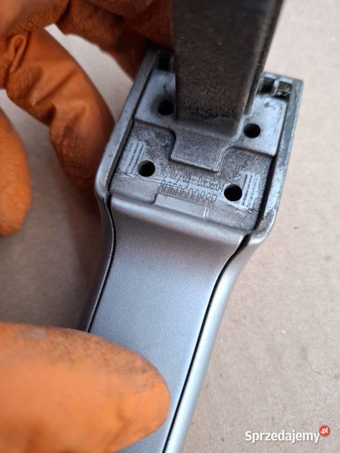 Klamka drzwi prawy przód tył lewy tył Renault Przyborów sprzedam