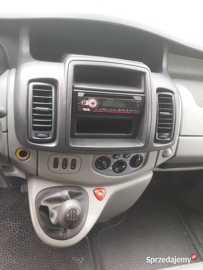 Renault Trafic L1H1 20DCi klimatyzacja el szyby serwisowany w ASO Syców sprzedam