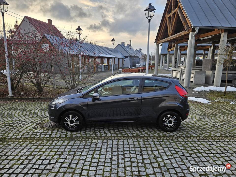 Ford Fiesta 2009r 12Benz 82 Niski Przebieg Klima Ryglice