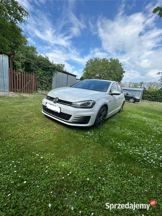 Volkswagen Golf VII manualna Czernina