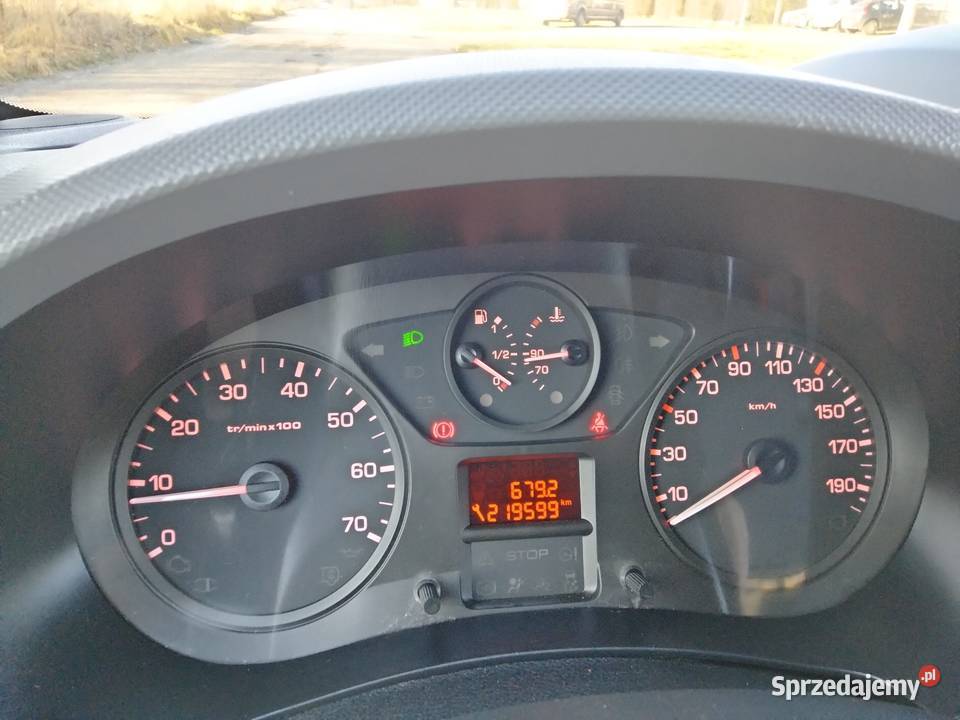 Ładny Peugeot Partner 16 HDI 90 3 OSOBOWY 1600cm3 Olkusz