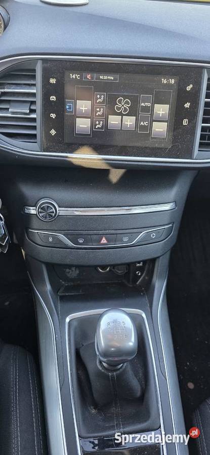 Peugeot 308 16 hdi 120 uszkodzony VAT marża Wadowice sprzedam