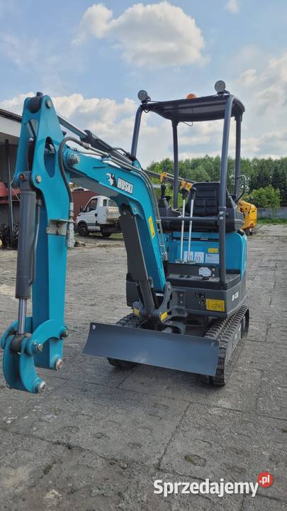 Minikoparka TOYOTA Huski MESSERSI M13K Zaklików