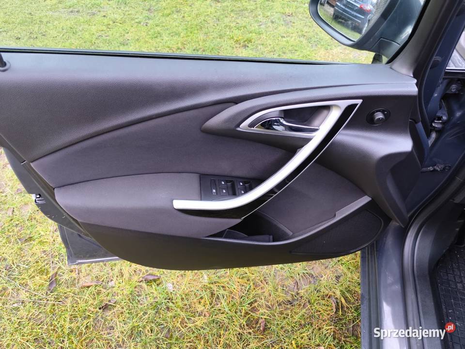 Opel Astra 14 Turbo Energy 120 2014r Astra