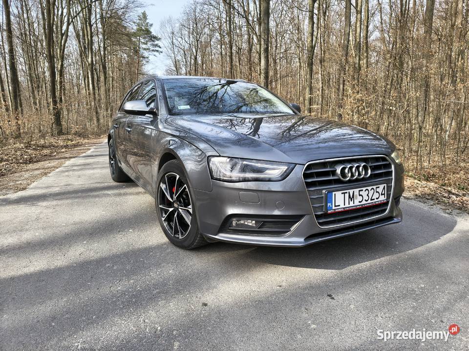Audi A4 B8 20 TDi Avant PoLift 2013r Xenon nieuszkodzony Tomaszów Lubelski