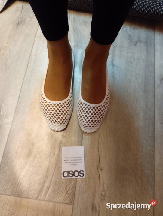 39 ASOS Design Białe siateczkowe baleriny Obuwie