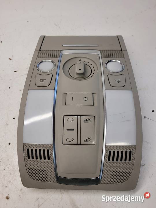 LAMPKA OŚWIETLENIE KABINY AUDI Q7 4L 4L0947135Q osobowe śląskie