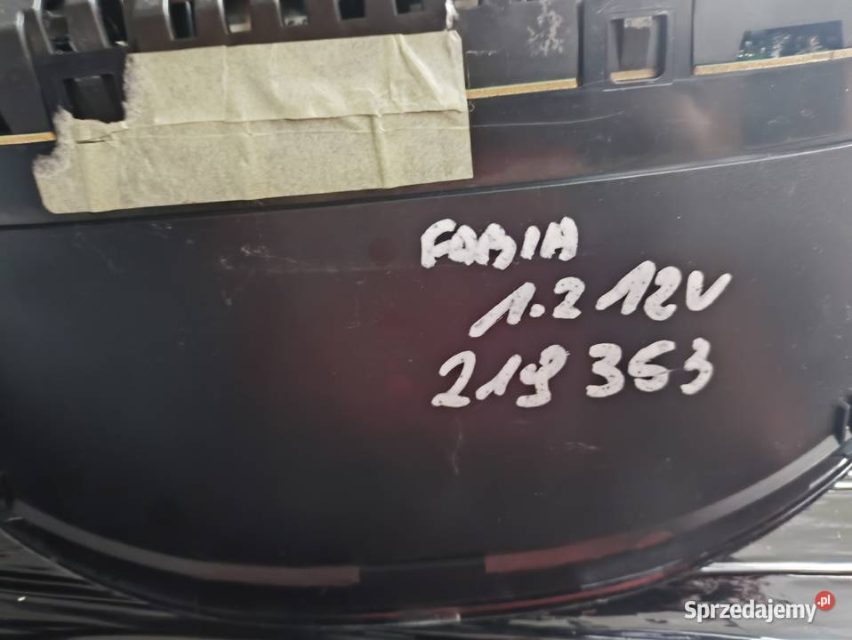 Licznik Skoda Fabia I 9908r 12 12V osobowe Krasna