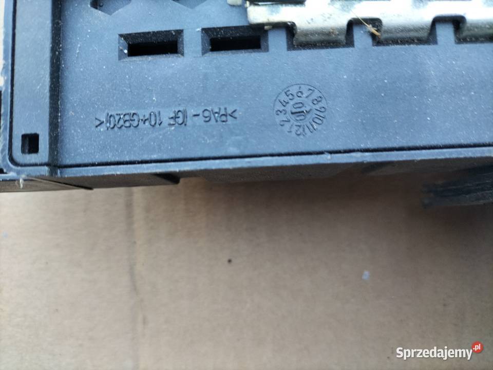 skrzynka bezpieczników 518322110 Volvo S80 Skrzynki bezpieczników Kamień-Kolonia