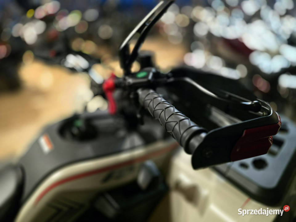 ASIX Inny ASIX CHALLENGER 250 hit na rynku HIT Stare Miasto