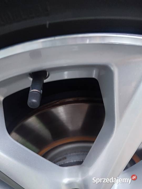 FORD KUGA ORYGINALY LAKIER I PRZEBIEK NOWY AKU Wrocław