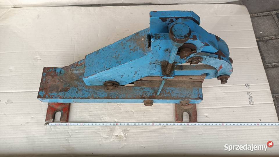 Stara Duża Gilotyna do Cięcia Blachy PRL Prętów Gliwice