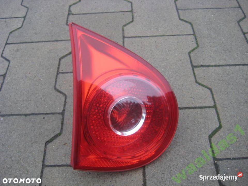VW GOLF V 5 LAMPA TYŁ LEWA W KLAPĘ EUROPA Lampy tylne Rakoniewice