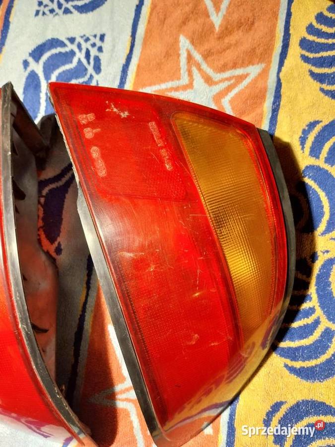 Lampy tylne Mazda 323F BA Sedan osobowe Lampy tylne