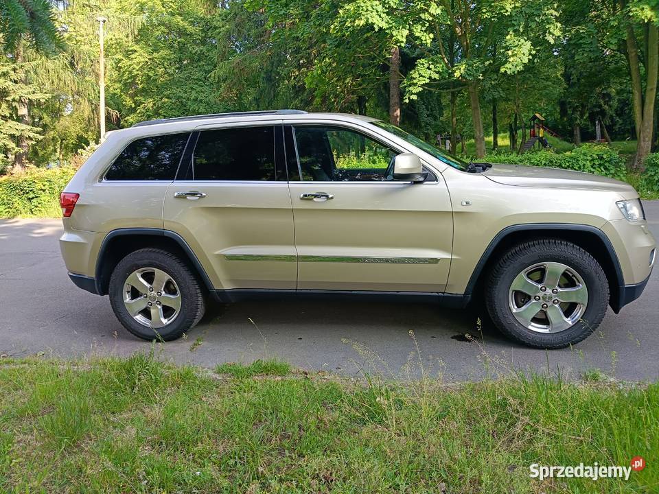 Jeep Grand Cherokee 30 Rok produkcji 2011 łódzkie Sieradz