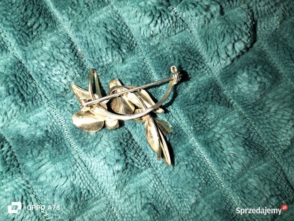 Broszka damskakwiaty sprzedam