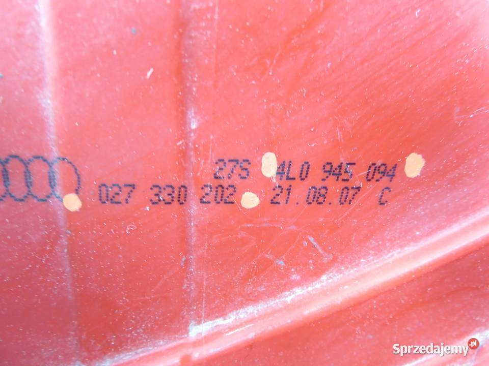 LAMPA PRAWA TYLNA KLAPA AUDI Q7 4L 4L0945094