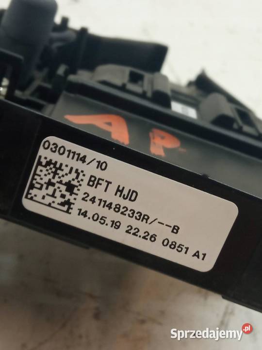 KLEMA PLUS AKUMULATORA BEZPIECZNIK 241148233R osobowe świętokrzyskie