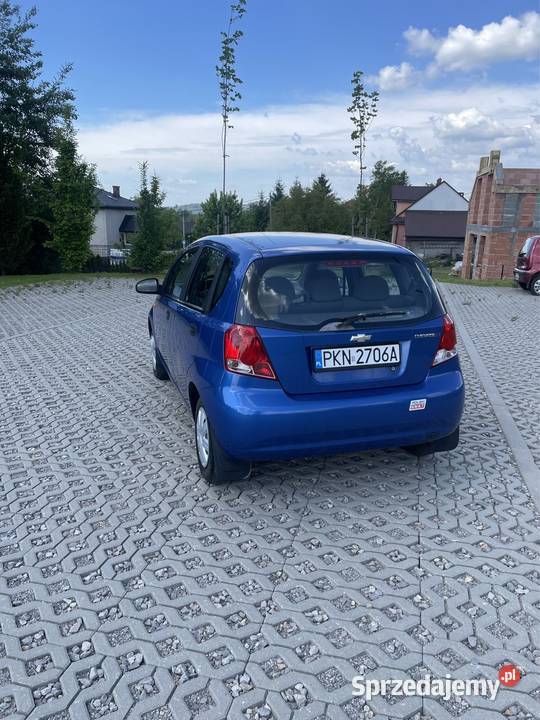 Chevrolet Aveo niebieski