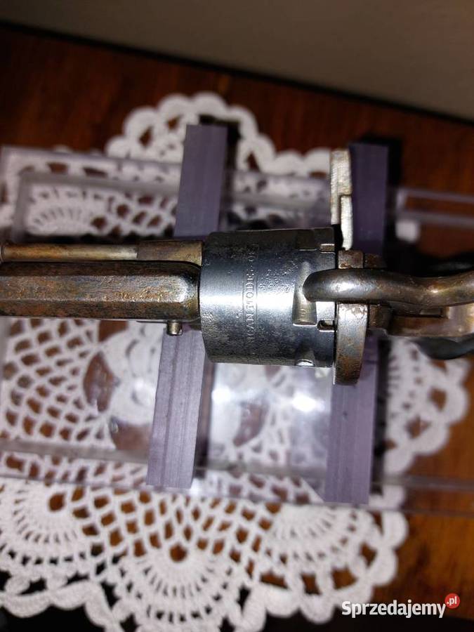 Rewolwer czarnoprochowy systemu Lefaucheux M1858 Cieszyn sprzedam