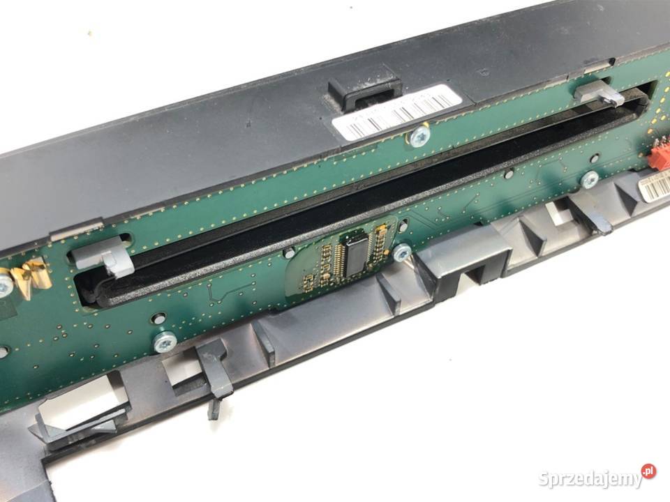 RADIO BMW E70 9273181 0613 ODTWARZACZ MULTIMEDIA Sprzęt audio fabryczny