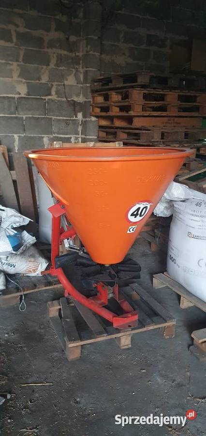 Rozsiewacz do nawozu lejek 300l 12m dexwal stan nieuszkodzony Stara Huta sprzedam