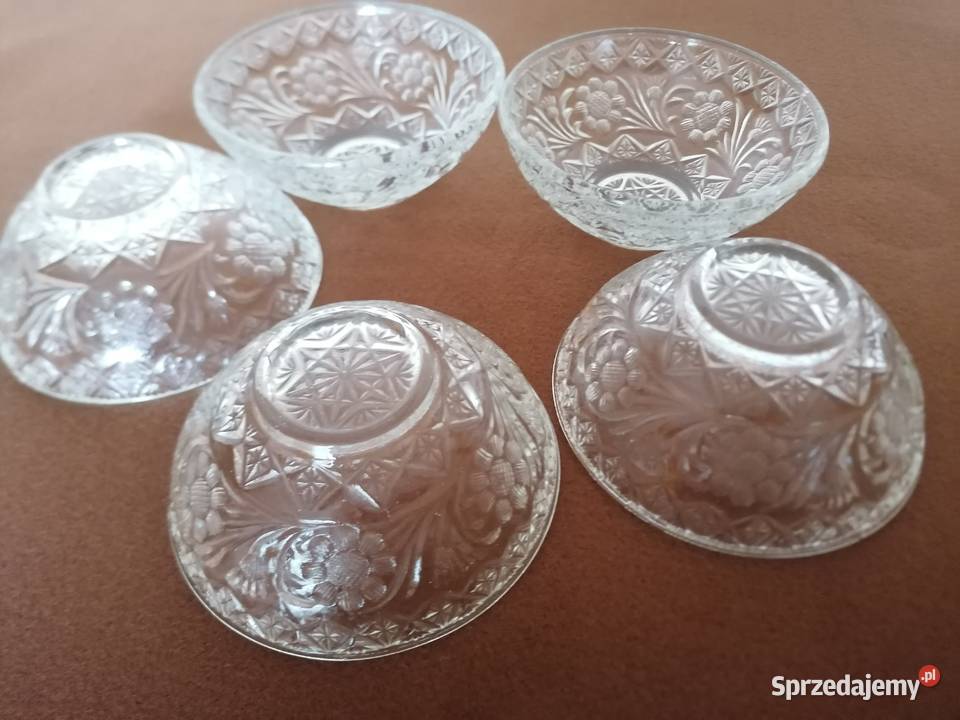 Miseczkisalaterki szklane bogato szlifowane sprzedam