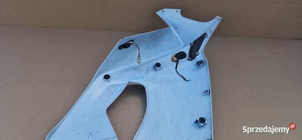 YAMAHA FZR 600 95 BOK BOCZEK OWIEWKA OSŁONA LEWA Bieleń