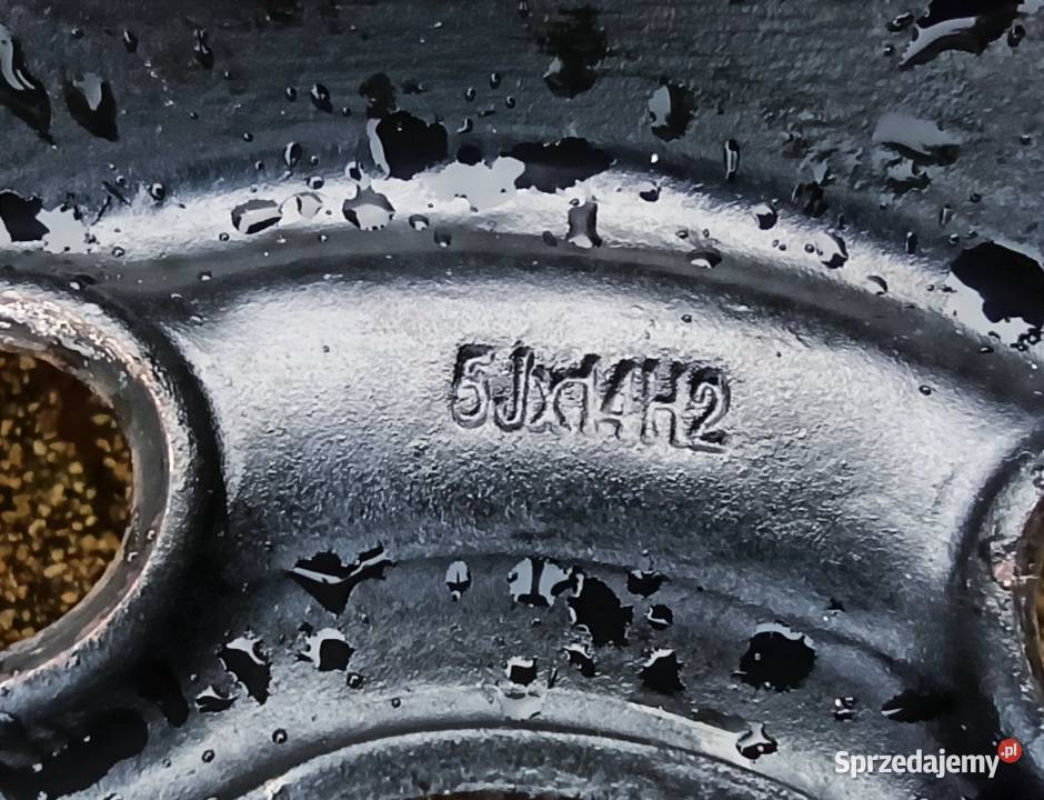 VW Polocztery koła z oponami zimowymi 16570 R14 Klebark Mały
